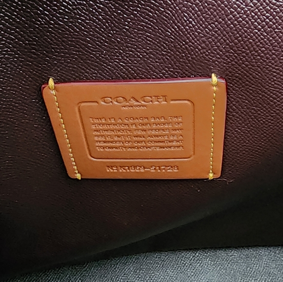 RARE Embossed Coach Handbag - Picture 3 of 4